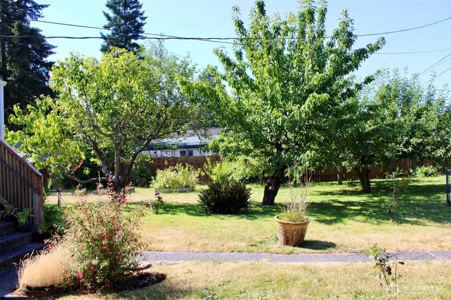 1734 Snyder Avenue, Bremerton, WA 98312 - #3