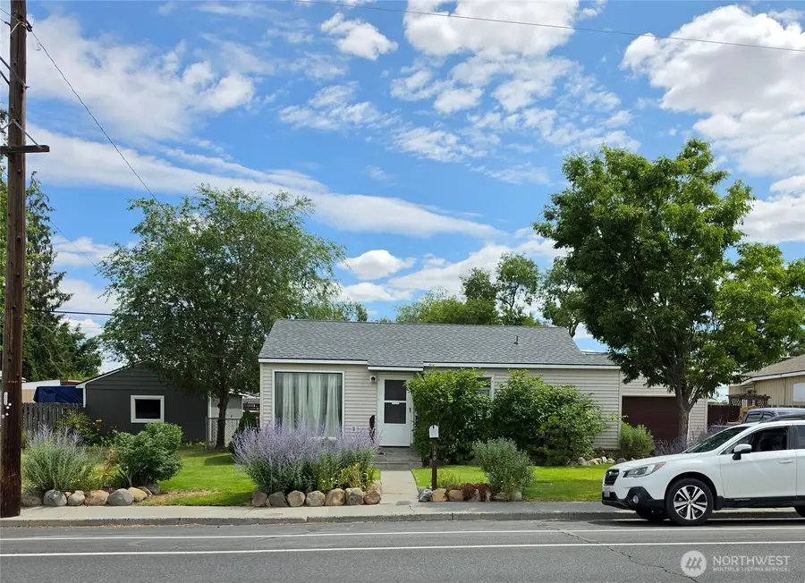 130 D Street Ne, Ephrata, WA 98823 - #2