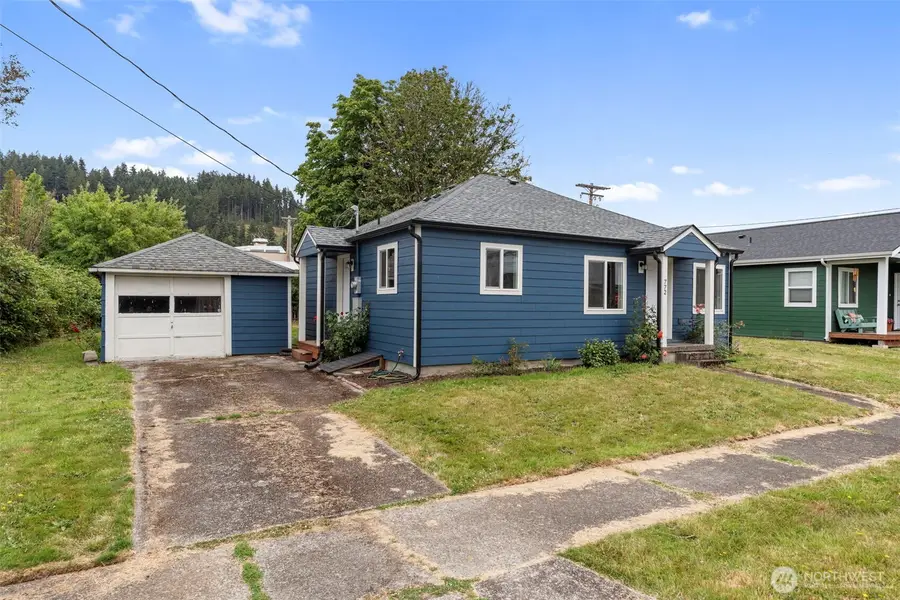 772 SW Mcfadden Avenue, Chehalis, WA 98532 - #2
