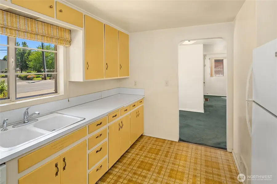 314 N 40th Avenue, Yakima, WA 98908 - #3