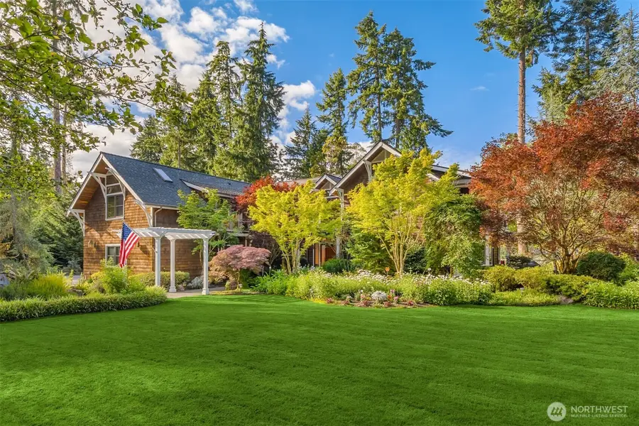 10374 Country Club Road, Bainbridge Island, WA 98110 - #3