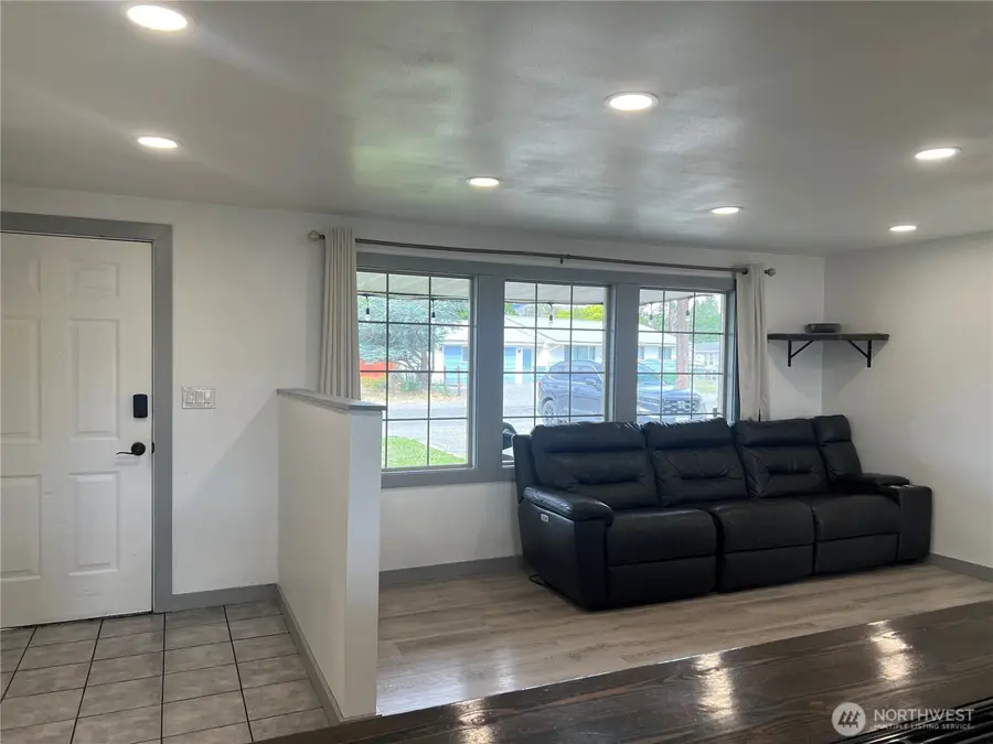 612 Skyview Drive, Omak, WA 98841 - #2