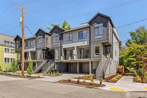 4464 Midvale Avenue N, Seattle, WA 98103