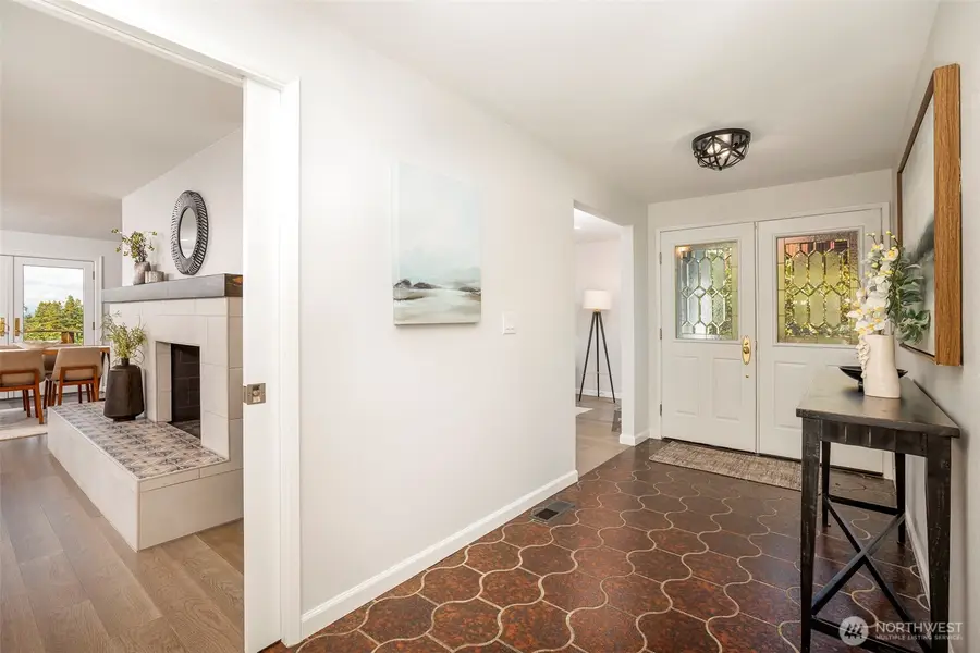 12011 6th Avenue Nw, Seattle, WA 98177 - #3