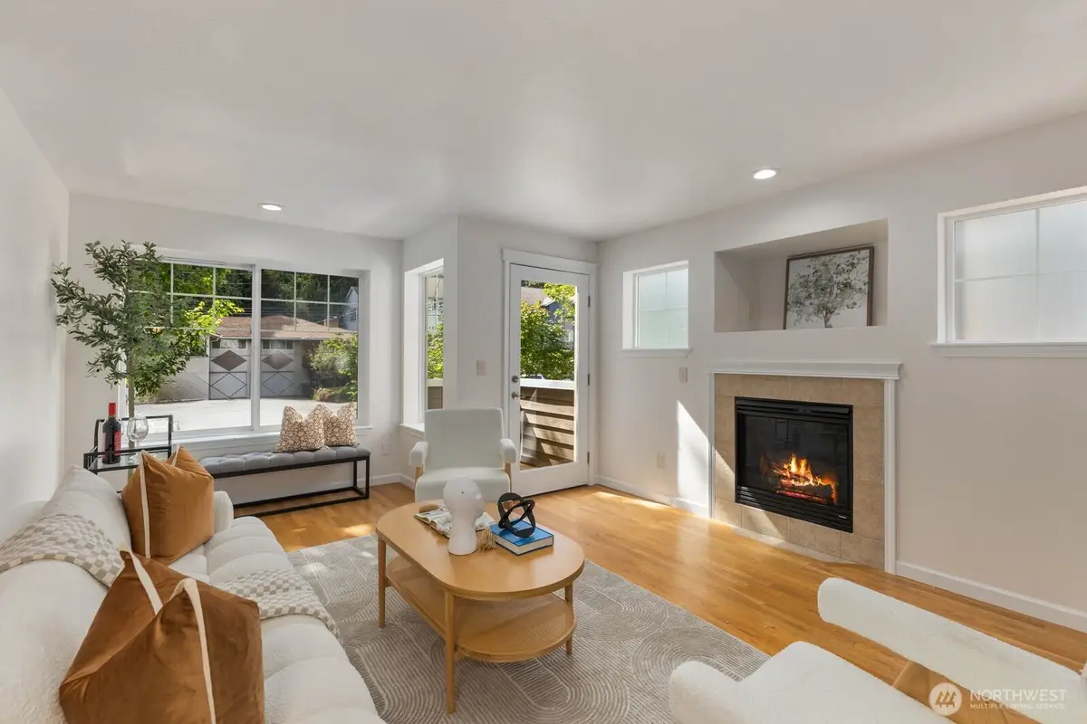 13810 Greenwood Avenue N #D, Seattle, WA 98133 - #1