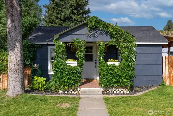 14 S Elm Street, Omak, WA 98841