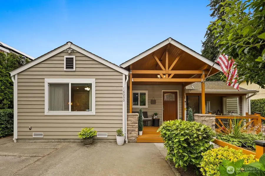 16030 12th Avenue Ne, Shoreline, WA 98155 - #3