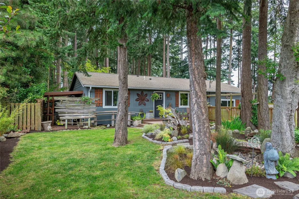1013 Carl Avenue, Oak Harbor, WA 98277 - #1