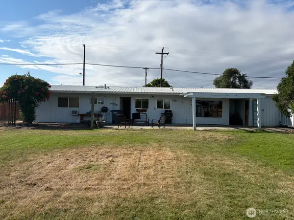 9042 Forrestal Lane #B, Moses Lake, WA 98837