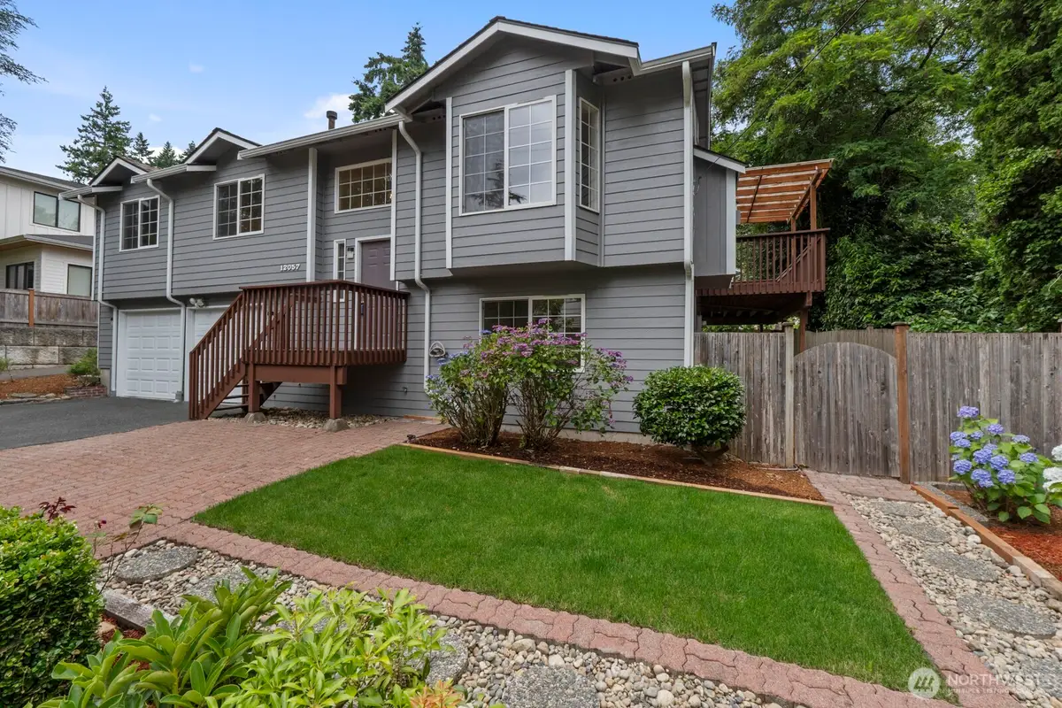 12057 20th Avenue Ne, Seattle, WA 98125 - #1