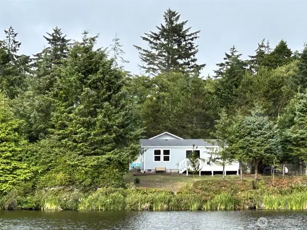 687 Copalis Avenue Ne, Ocean Shores, WA 98569