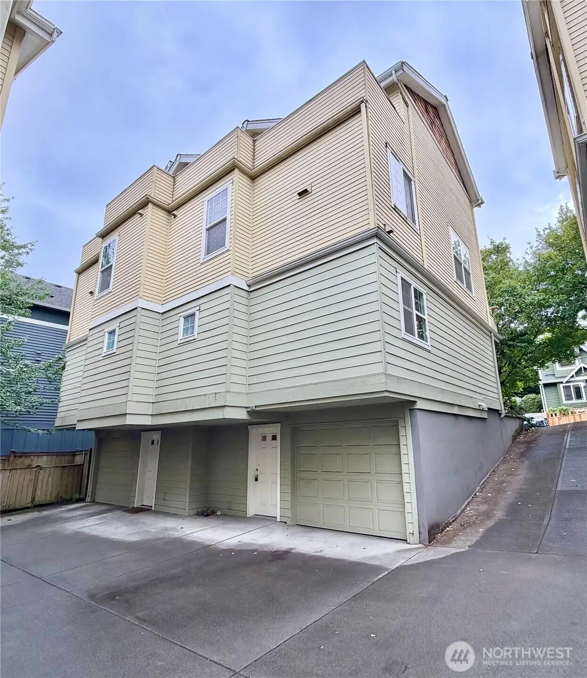 9216 Stone Ave N #B, Seattle, WA 98103 - #1