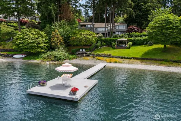 22 Loch Lane Sw, Lakewood, WA 98499