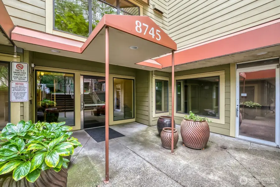 8745 Greenwood Avenue N #115, Seattle, WA 98103 - #2
