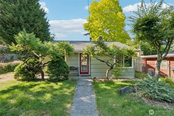 627 SW 106th Street, Seattle, WA 98146