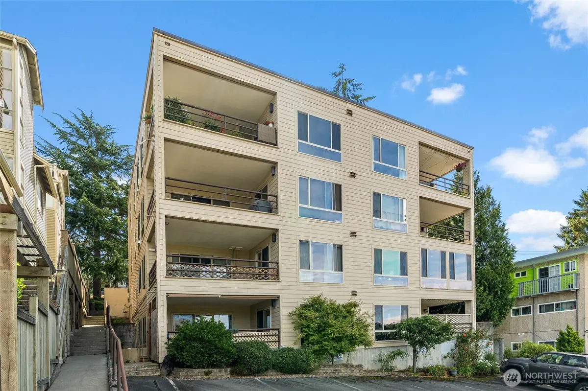 2811 14th W #101, Seattle, WA 98119 - #1