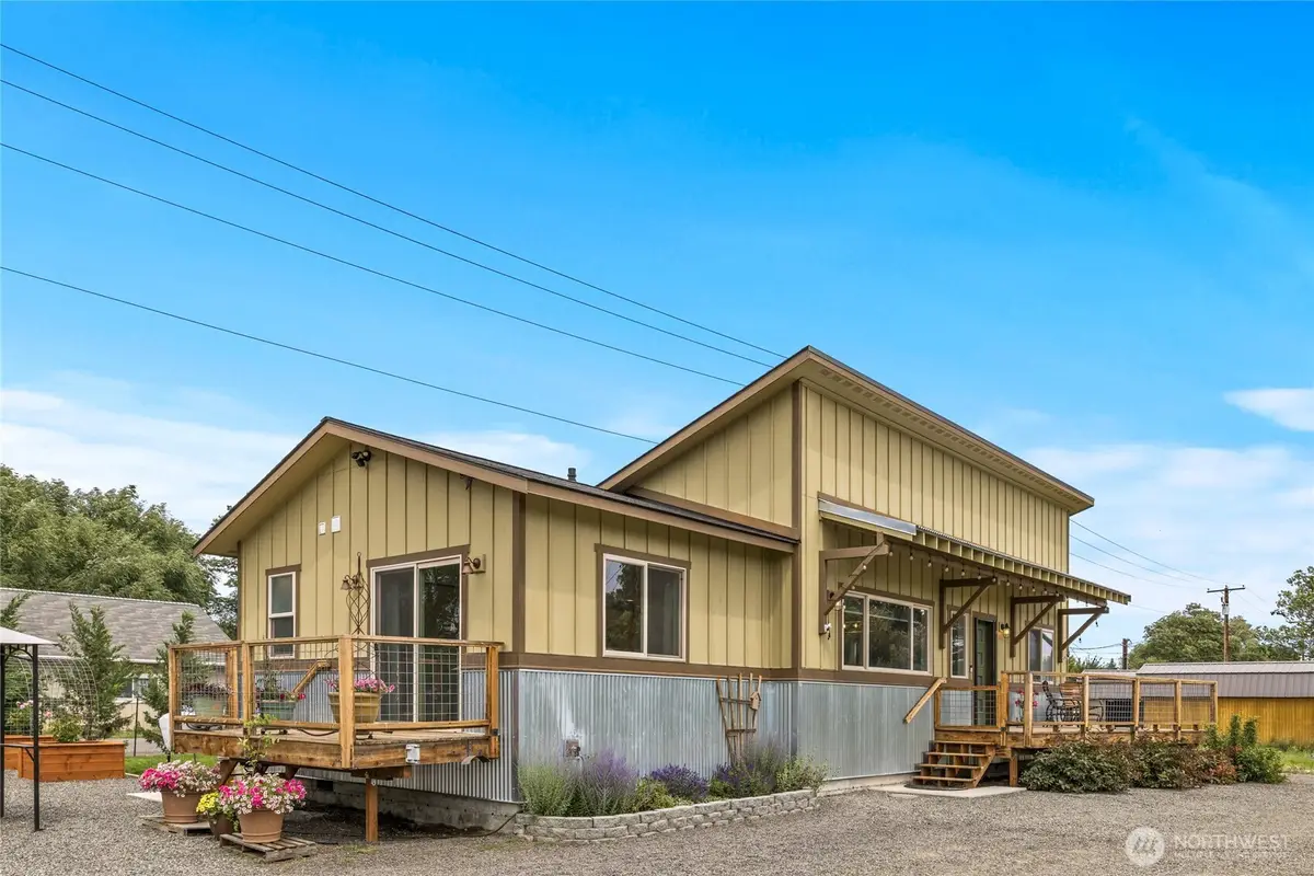 308 W 1st Avenue, Kittitas, WA 98934 - #1