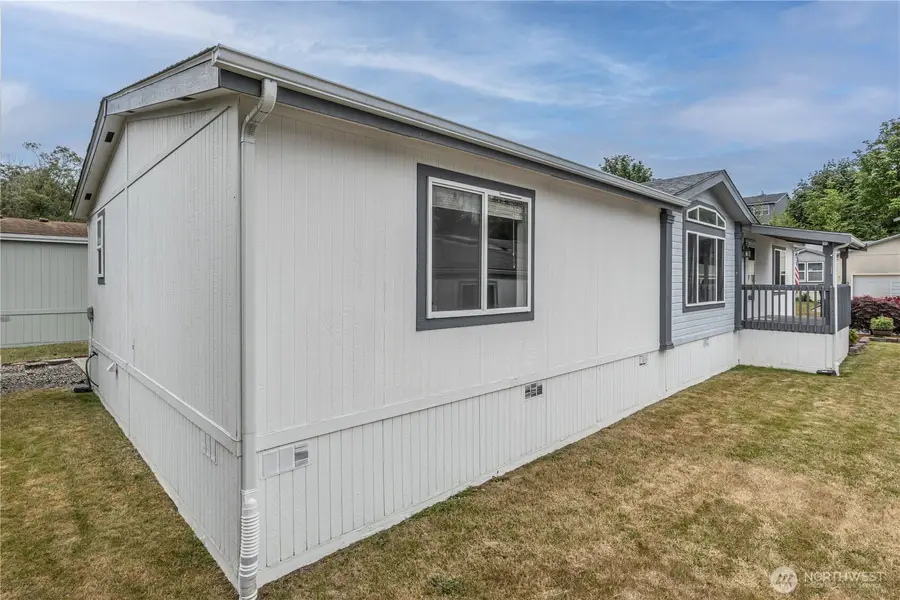 600 NE Saturn Lane, Bremerton, WA 98311 - #2