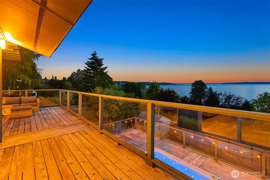 27009 10th Avenue S, Des Moines, WA 98198 - #2