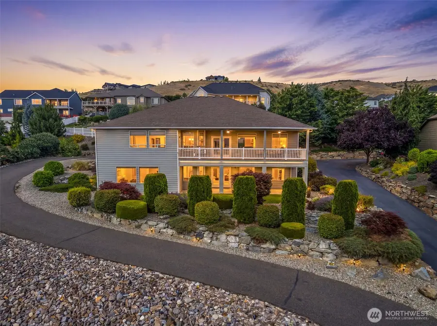 825 Briarwood Drive, East Wenatchee, WA 98802 - #2