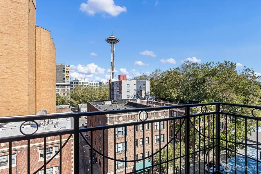 425 Vine Street #701, Seattle, WA 98121 - #3