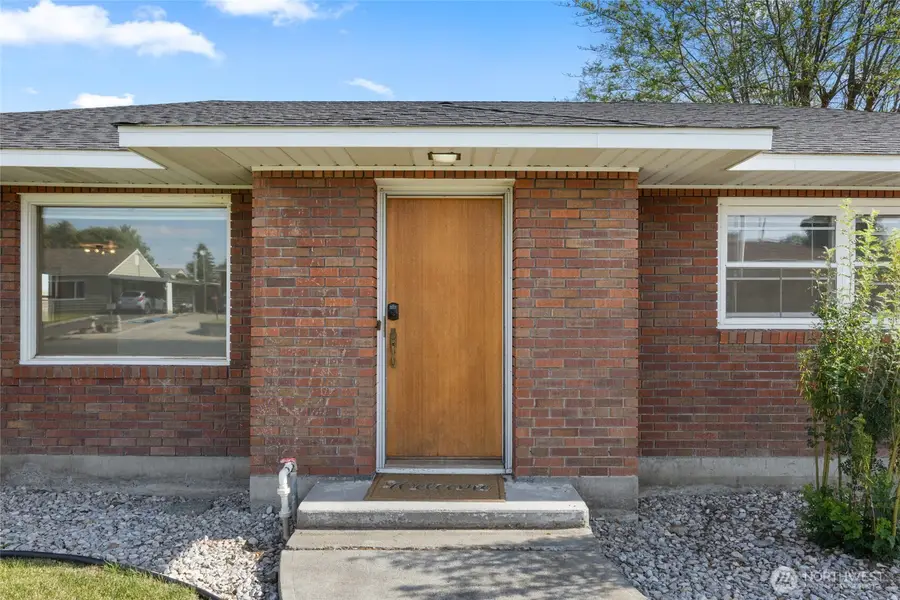 204 E 6th Street, Lind, WA 99341 - #3