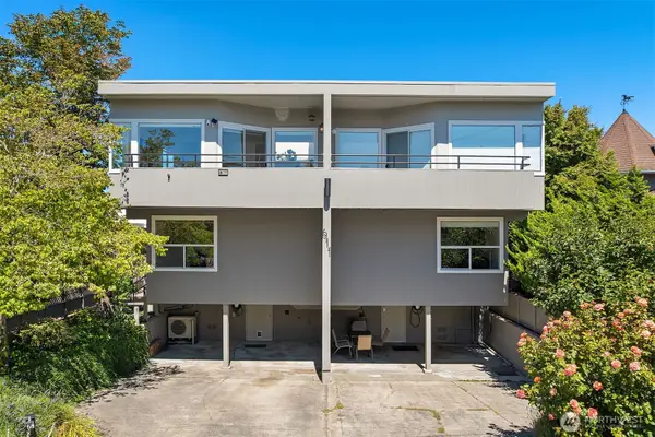 611 Bell Street #1, Edmonds, WA 98020
