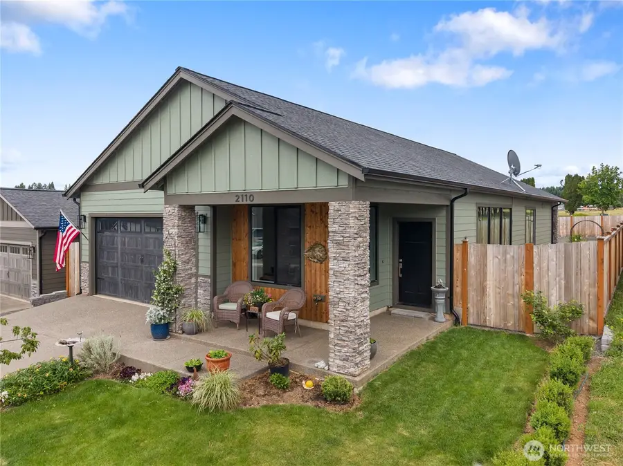 2110 Hawks View Lane, Winlock, WA 98596 - #2
