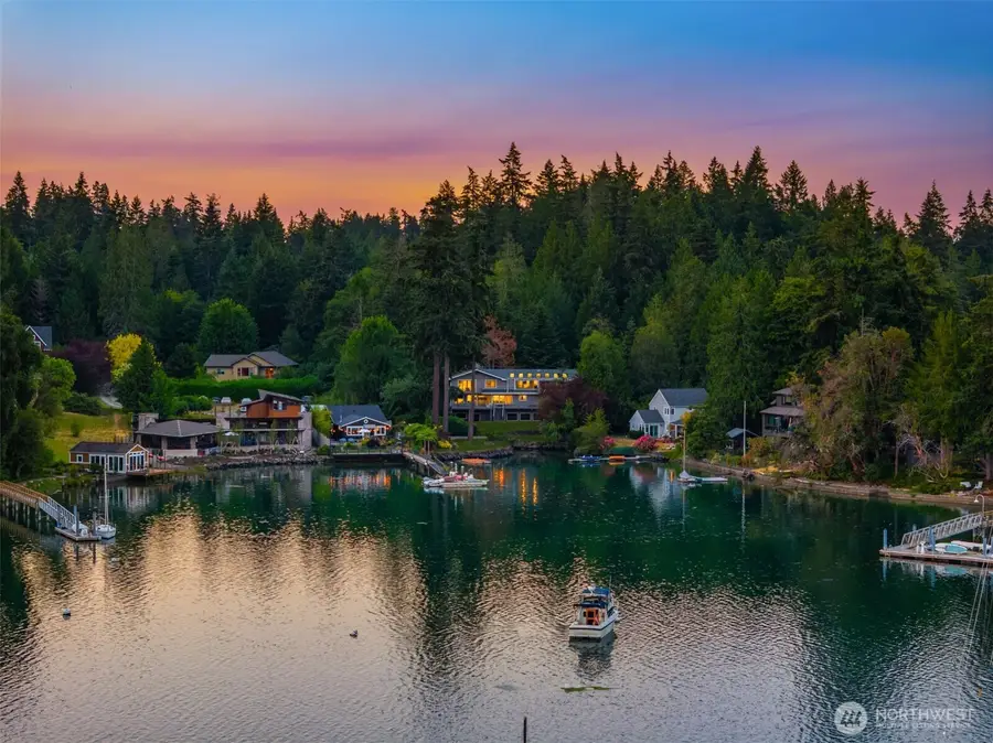15041 Skogen Lane Ne, Bainbridge Island, WA 98110 - #2