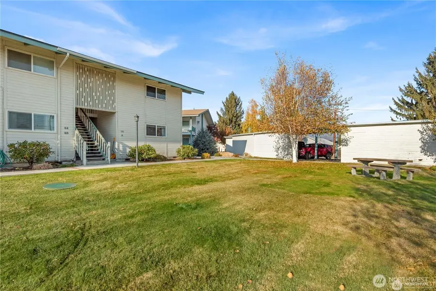 1313 Washington Street #12B, Wenatchee, WA 98801 - #2