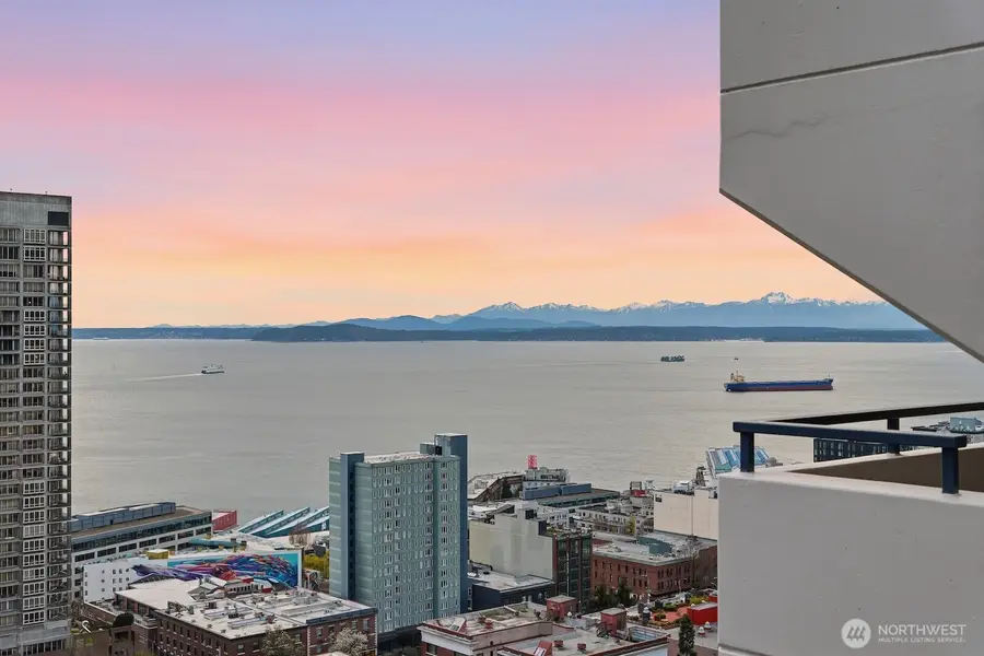 2100 3rd Avenue #2601, Seattle, WA 98121 - #3