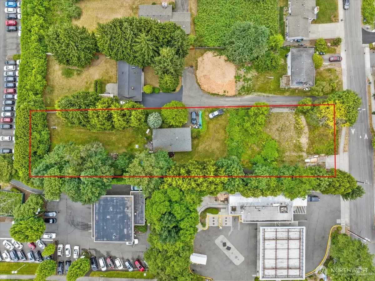 8519 126th Avenue Ne, Kirkland, WA 98033 - #1