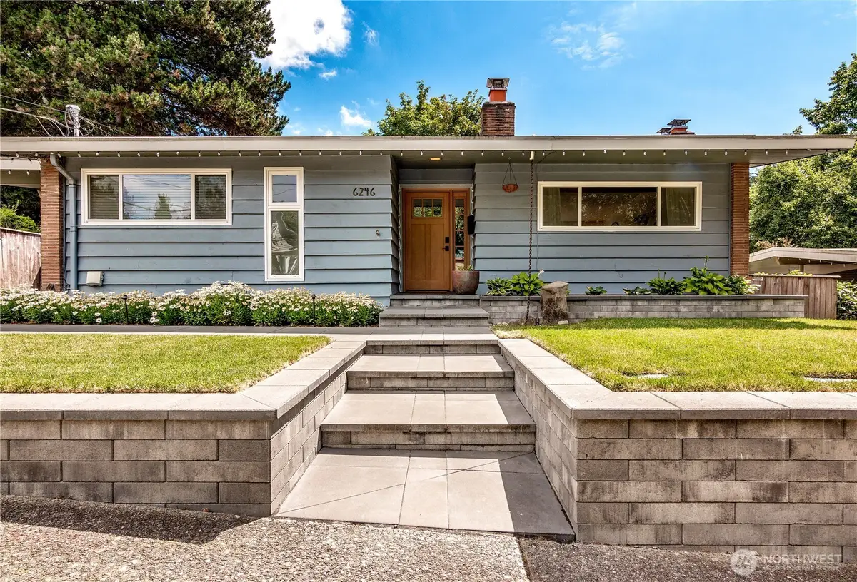 6246 39th Avenue Ne, Seattle, WA 98115 - #1