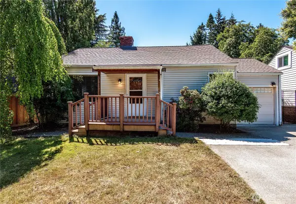8447 35th Avenue Sw, Seattle, WA 98126