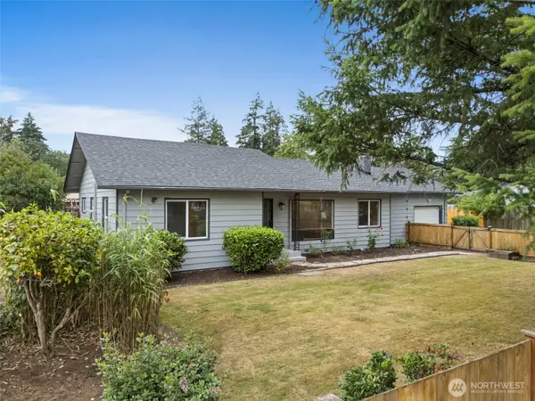 8811 SW Wildwood Ave, Lakewood, WA 98498