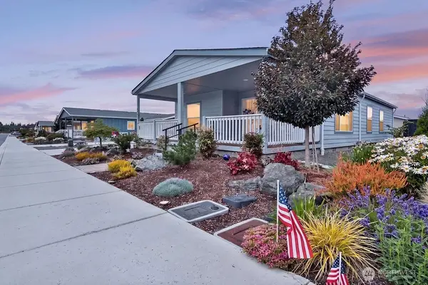 894 N Iris Avenue, Sequim, WA 98382