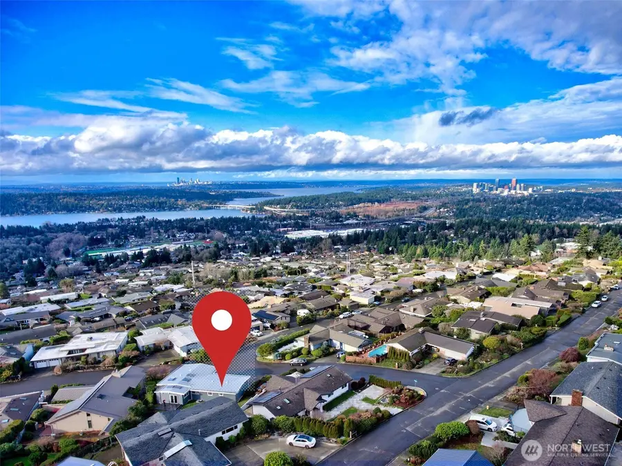 13901 Somerset Lane Se, Bellevue, WA 98006 - #2