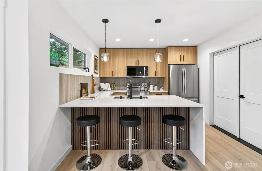 8510 15th Avenue Ne, Seattle, WA 98115 - #3