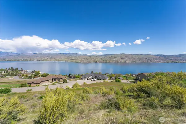 306 Clos Chevalle Road #50, Chelan, WA 98816