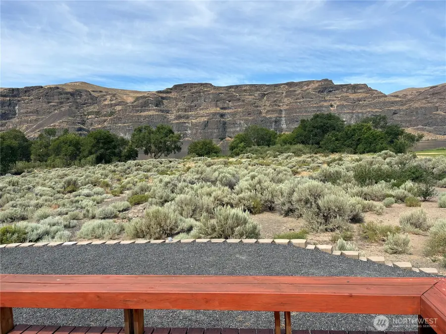 928 River Drive Sw, Quincy, WA 98848 - #3