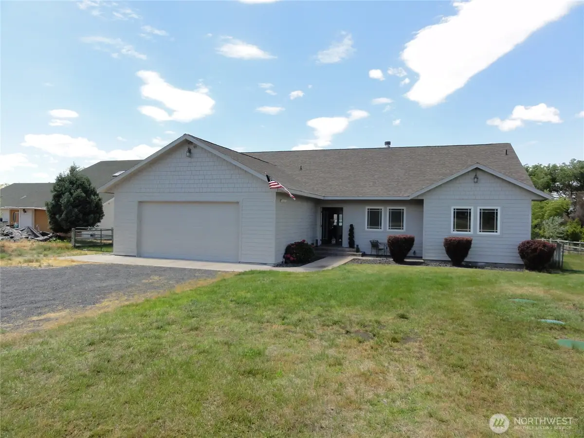 3862 Shorecrest Drive Ne, Moses Lake, WA 98837 - #1