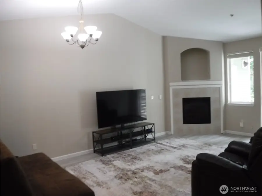 12712 Admiralty Way Se #D303, Everett, WA 98204 - #3