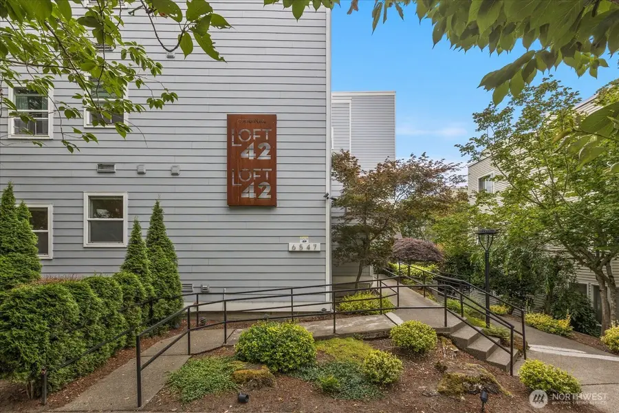 6547 42nd Avenue Sw #205, Seattle, WA 98136 - #3