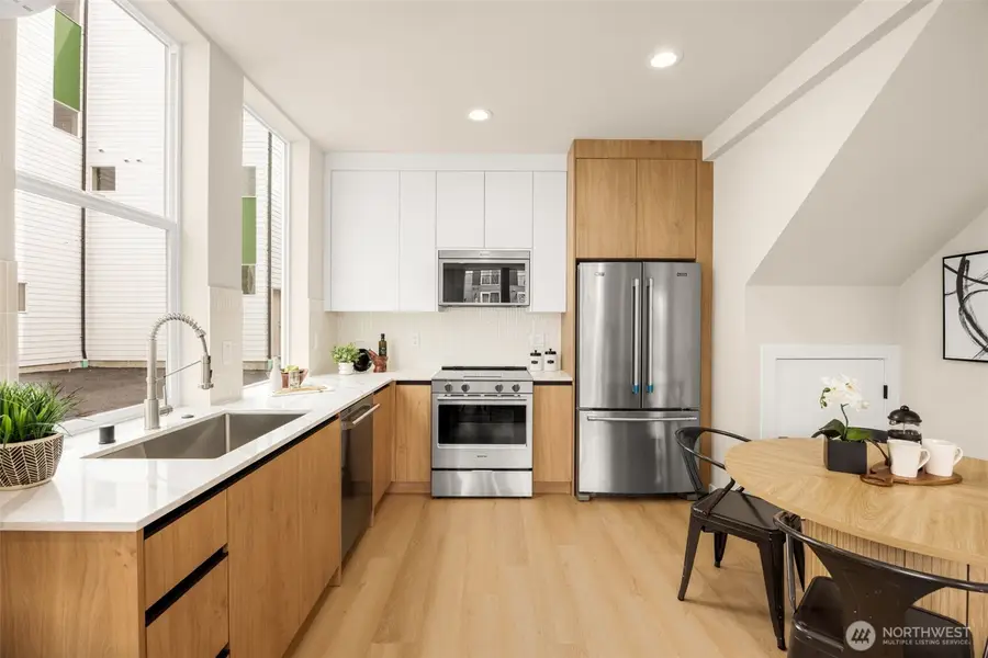 906 28th Avenue S, Seattle, WA 98144 - #2