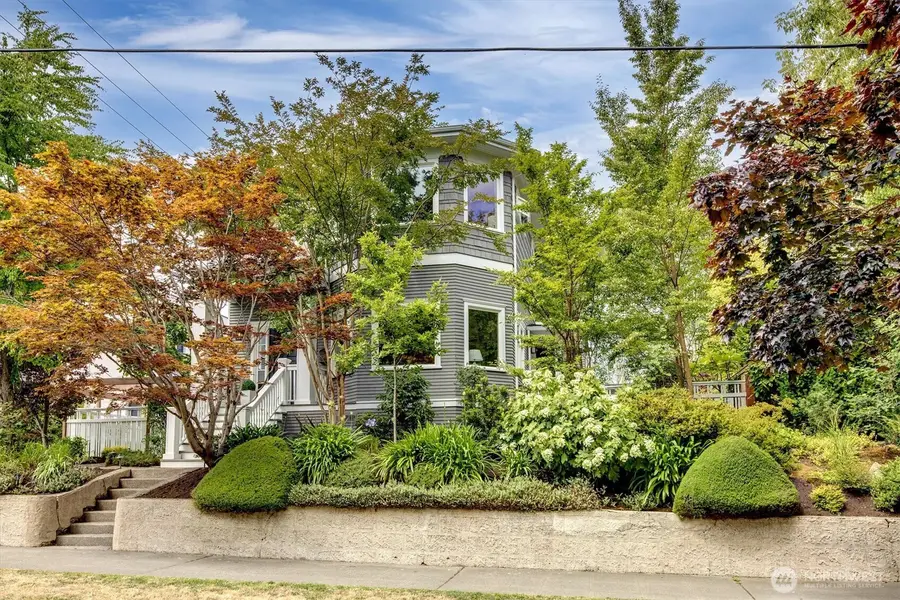 310 W Garfield Street, Seattle, WA 98119 - #2