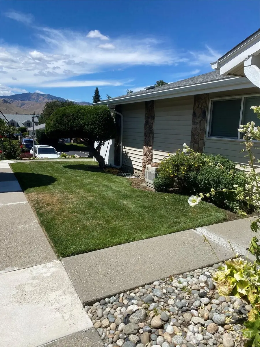 100 Simon Street #31, East Wenatchee, WA 98802 - #2
