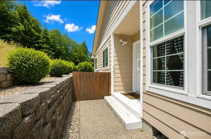 212 Brant Lane, Hoquiam, WA 98550 - #3
