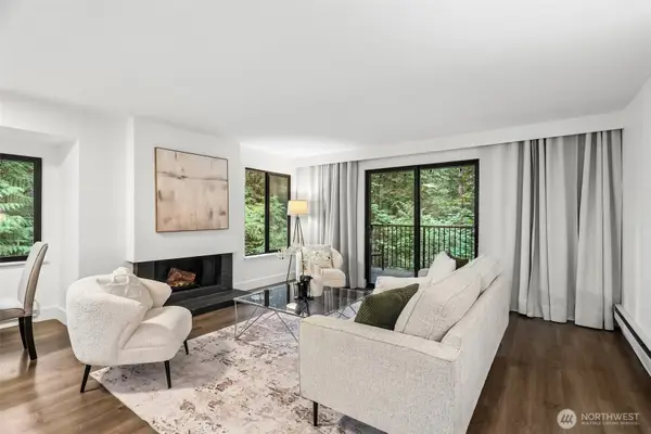 8110 145th Court Ne #A6, Redmond, WA 98052