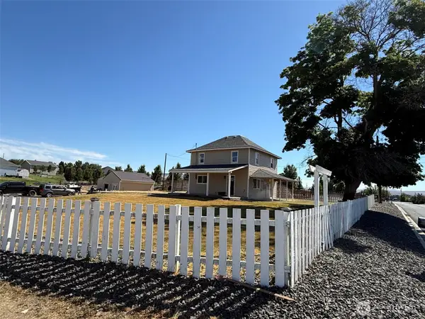 990 Lancaster Road, Selah, WA 98942