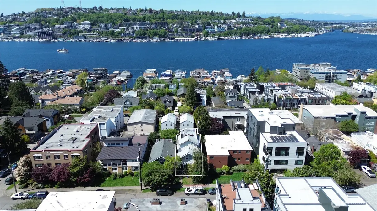 2215 Yale Ave E, Seattle, WA 98102 - #1
